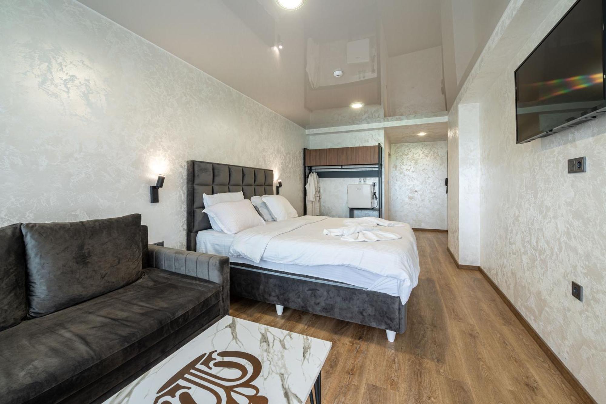 Hotel Royal Bath Баня Екстер'єр фото