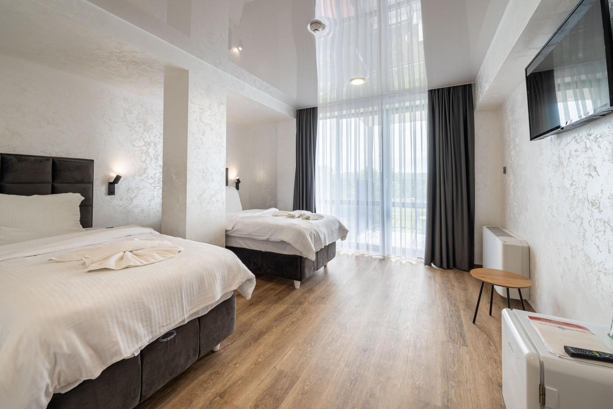 Hotel Royal Bath Баня Екстер'єр фото