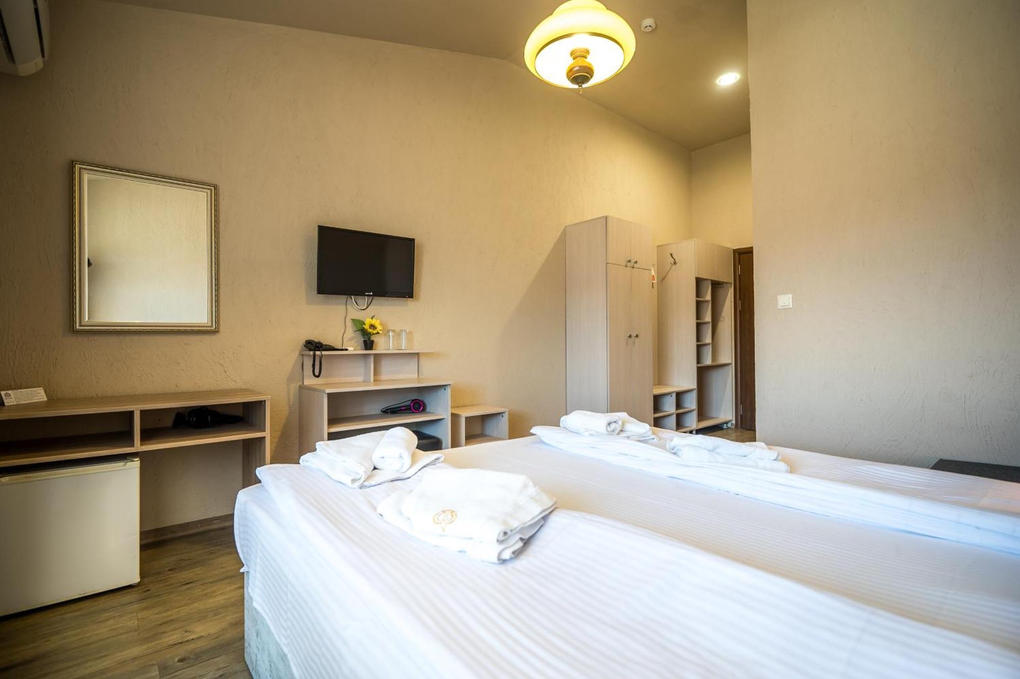 Hotel Royal Bath Баня Екстер'єр фото